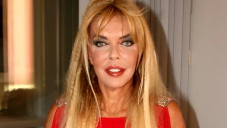 Ahu Tuğba kızı Anjelik Calvin’i paylaştı! ‘Annesinin kopyası’