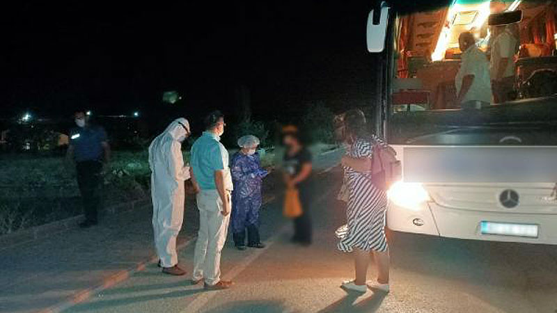 Koronavirüs testi pozitif çıkan kadın, yolcu otobüsünde yakalandı