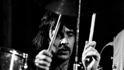 Ünlü davulcu kansere yenik düştü