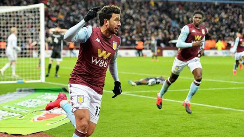Galatasaray, İngiliz basınında çıkan haberlere göre, Trezeguet için yeniden Aston