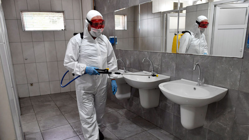 Temizlik ve dezenfeksiyon aralıksız sürüyor Temizlik ve dezenfeksiyon aralıksız sürüyor