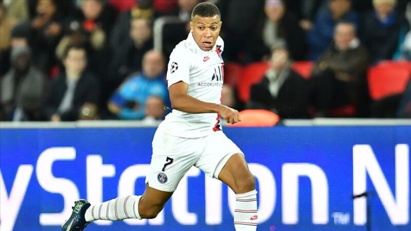 Dünyaca ünlü Fransız futbolcu Kylian Mbappe'nin, yeni tip koronavirüs testi