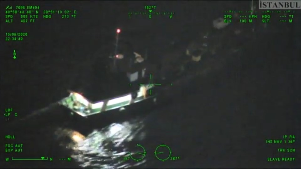 Kaçak akaryakıt gemisi! Tam 434 bin ton