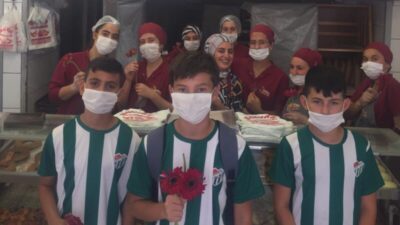 Turgutlulu Timsahlar ‘kadına şiddete hayır’ dedi