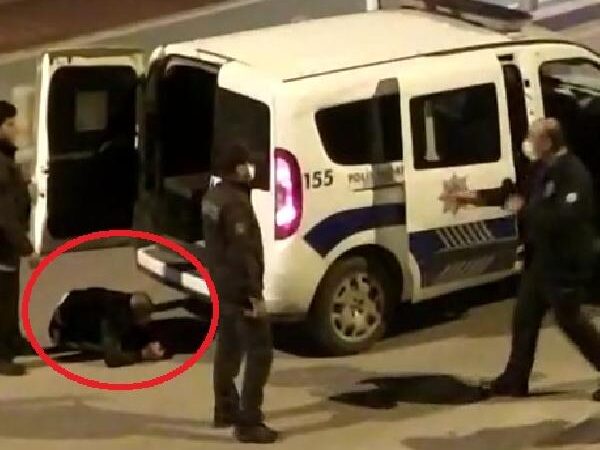 Bursa’da hareketli anlar! Polisten kaçtı, tabancasını göle attı… Bursa'da polisin 'ihtarına uymayıp kaçan Salih H. (27) otomobilindeki ruhsatsız