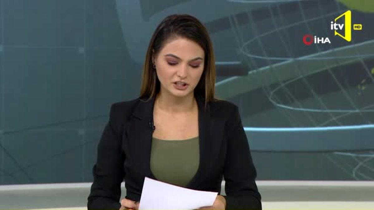 Azerbaycanlı spiker müjdeyi gözyaşlarıyla verdi Azerbaycanlı spiker müjdeyi gözyaşlarıyla verdi