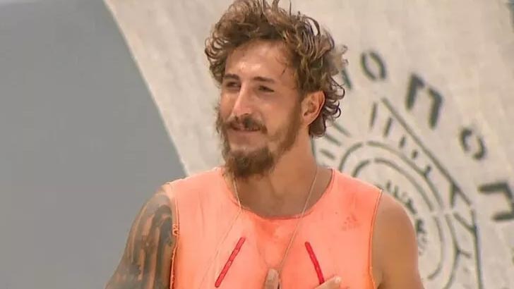 Survivor Berkan askere mi gidiyor, saçlarını kazıttı!