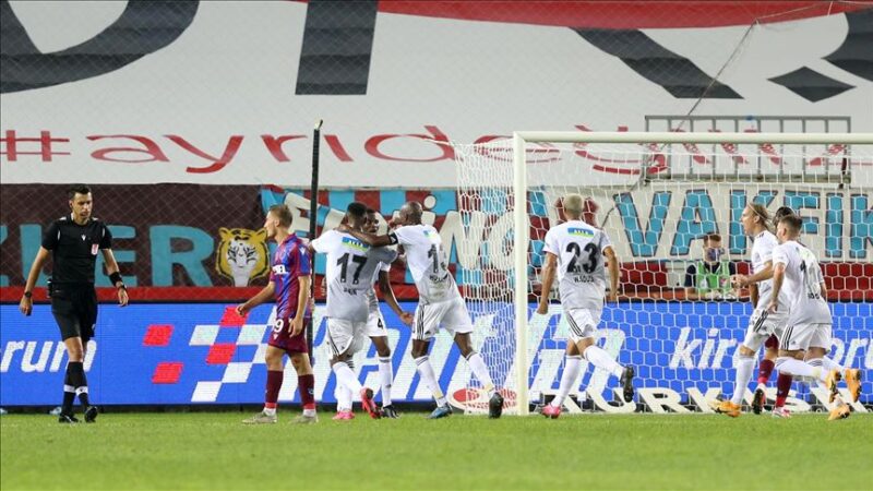 Beşiktaş, Süper Lig'in ilk haftasında deplasmanda Trabzonspor'u 3-1 yendi.
