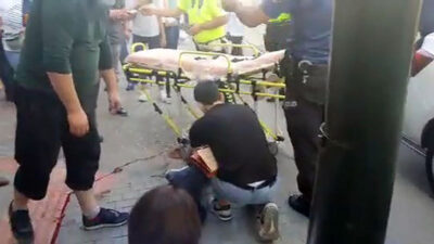 Bursa’da yolun karşısına geçerken dolmuş çarptı