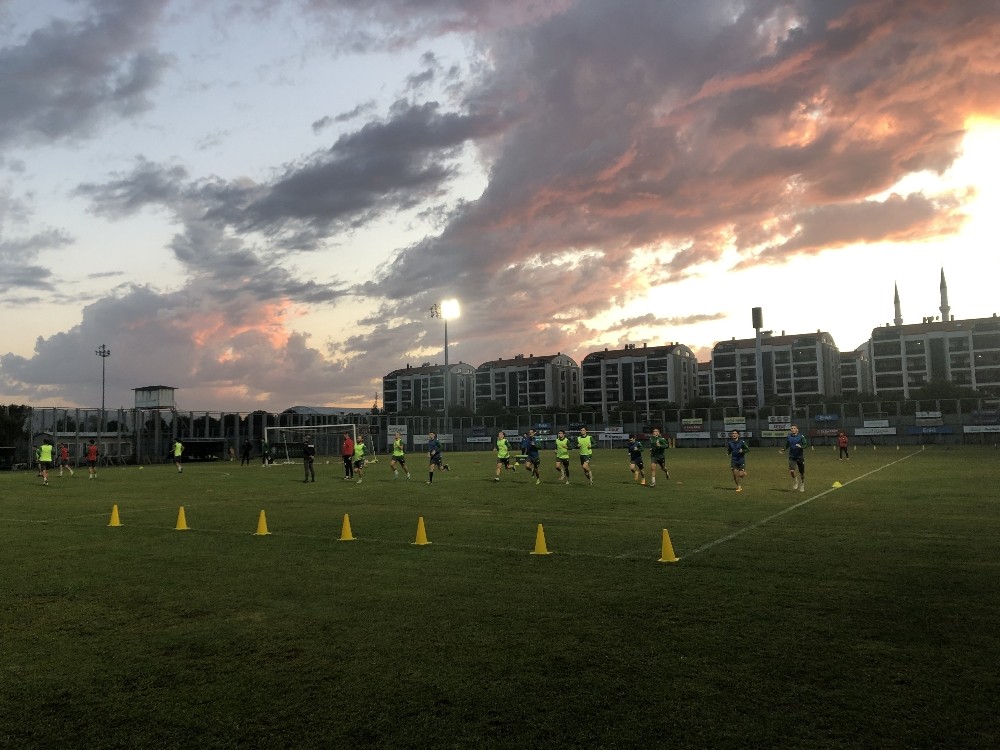 Bursaspor eksiksiz çalıştı
