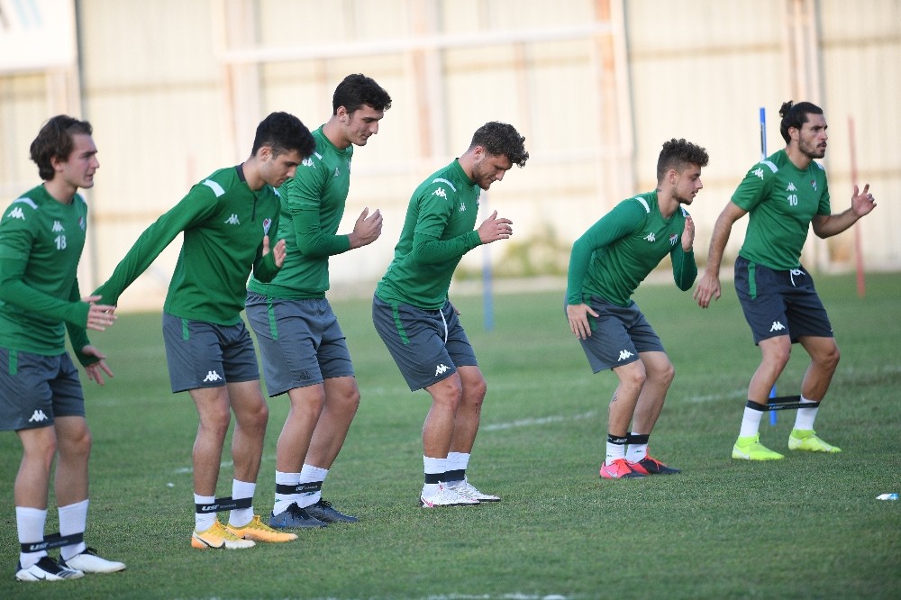 Timsah’ın kamp planı… Milli maç arasında…