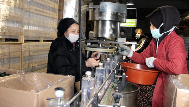 Koronavirüsle nedeniyle satışlar patlayınca üretim de yüzde 600 arttı