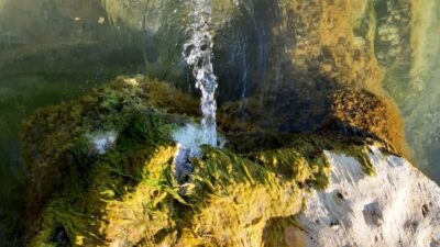 Göl çekildi kaynak pınarlar ortaya çıktı