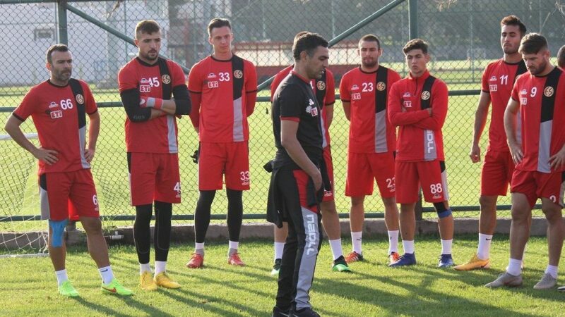 TFF 1. Lig'de önceki gün Altay'a 6-0 mağlup olan Eskişehirspor'da