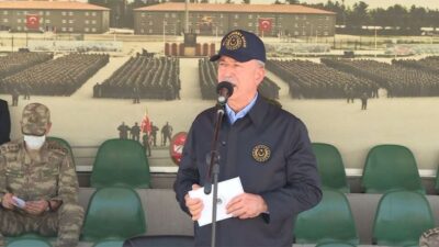 Bakan Akar’dan önemli mesajlar