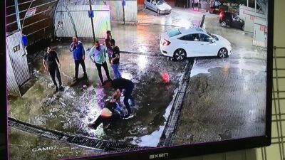 Bursa’da ilk önce dövdüler, sonra kaçırdı…O anlar kamerada