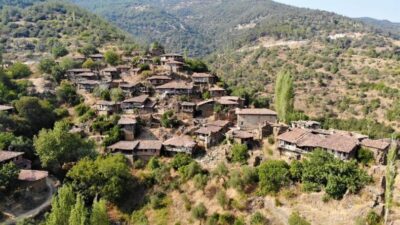 Kendinden sosyal mesafeli köy