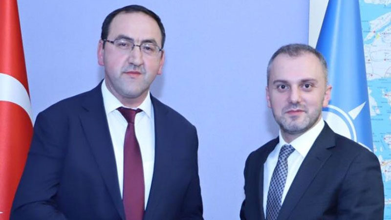Pandemi dolayısıyla Mart aıyında başladığı kongre takvimine ara veren AK