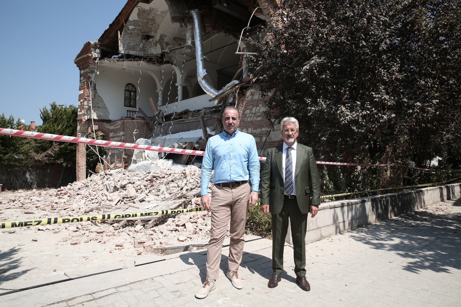 OLAY 8 ay önce uyarmıştı! Özlüce Kilisesi yıkıldı… OLAY 8 ay önce uyarmıştı! Özlüce Kilisesi yıkıldı…