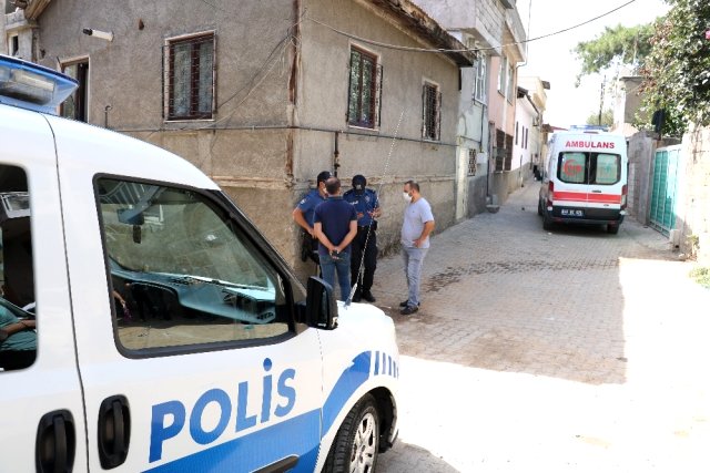 Kokusu mahalleyi sardı herkes polisi aradı