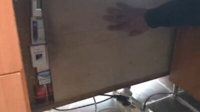 Bursa’da işyerindeki gizli bölmede kaçak sigara şoku!