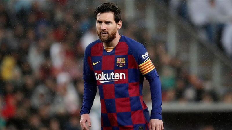 Messi kararını açıkladı Barcelona'dan ayrılıp Manchester City'ye gidecek haberleri çıkan Lionel Messi, İspanya'da