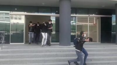 Bursa’da meyve suyu kutusuna zulalanmış 600 gram esrar bulundu