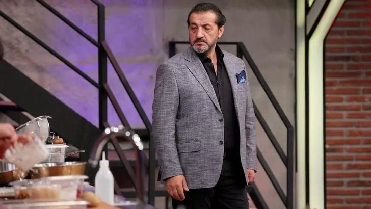 MasterChef Mehmet Yalçınkaya’nın kızı sosyal medyayı salladı MasterChef Mehmet Yalçınkaya’nın kızı sosyal medyayı salladı