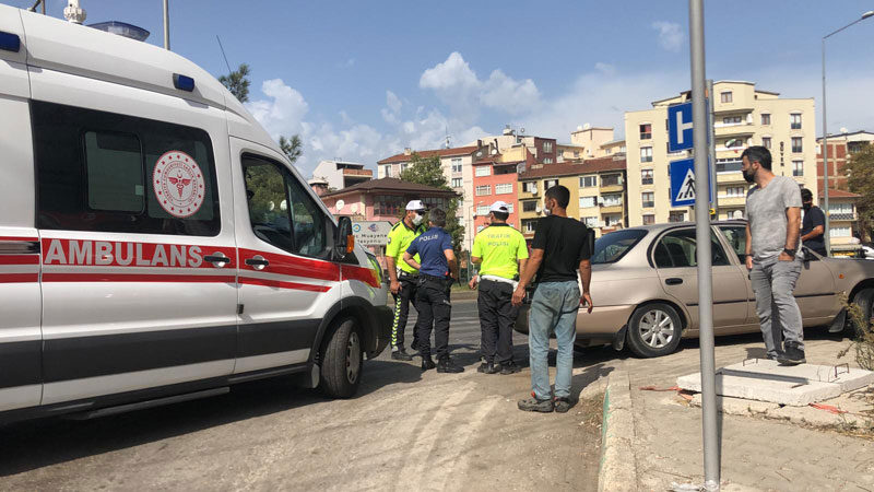 Bursa'nın Orhangazi ilçesinde meydana gelen trafik kazasında 2 kişi yaralandı.