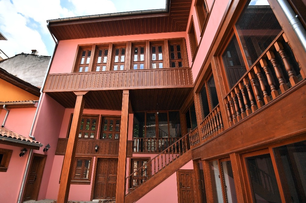 Osmangazi’ye ‘Tarihi’ ödül Osmangazi’ye ‘Tarihi’ ödül