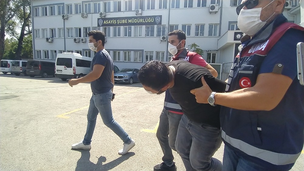 Bursa’da suç üstü böyle yakalandı Bursa’da suç üstü böyle yakalandı