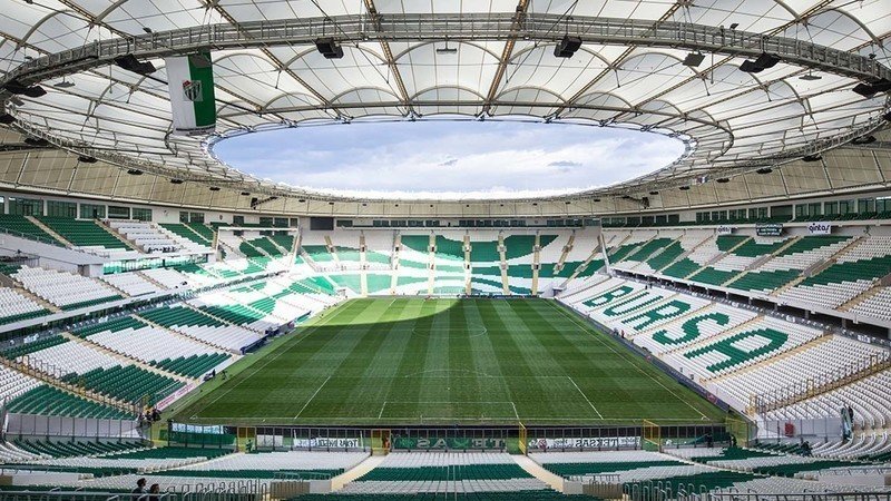 ..VE TOP YENİDEN SANTRADA! ..VE TOP YENİDEN SANTRADA!