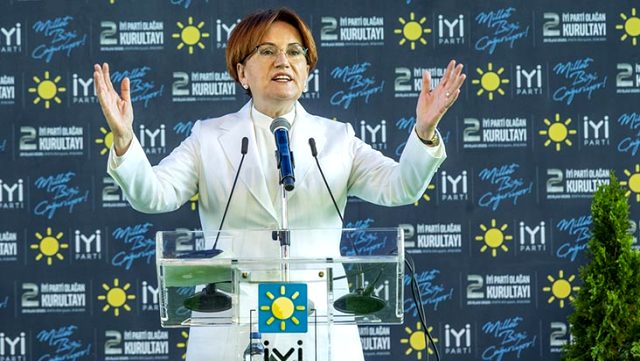 İYİ Parti Genel Başkanlığına Meral Akşener yeniden seçildi İYİ Parti Genel Başkanlığına Meral Akşener yeniden seçildi