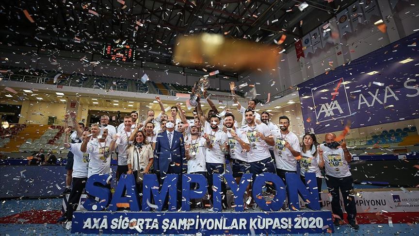 AXA Sigorta Erkekler Şampiyonlar Kupası’nın sahibi Fenerbahçe HDI Sigorta