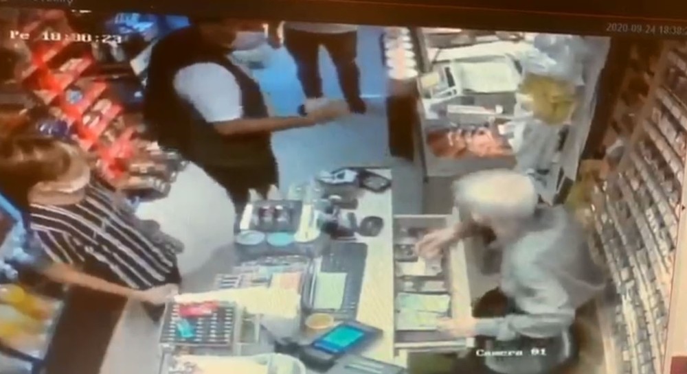 Tırnakçı kameraya yakalandı