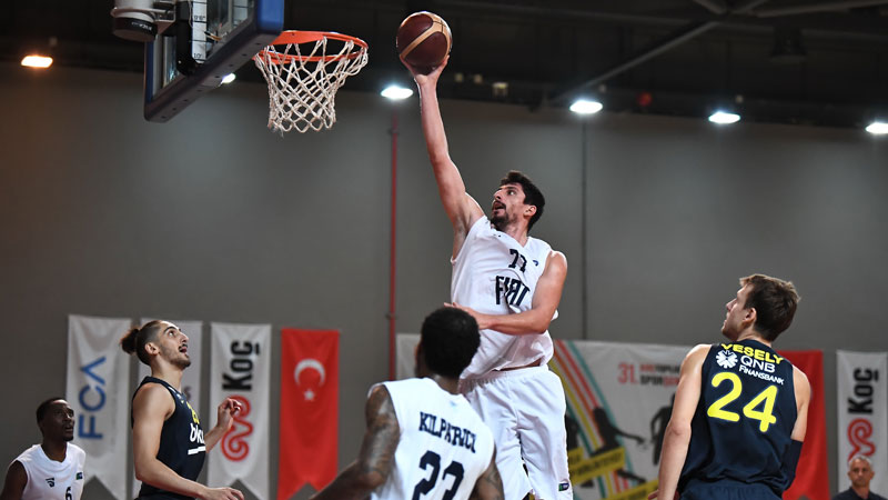 Tofaş Fener’e diş geçiremedi Tofaş Fener’e diş geçiremedi