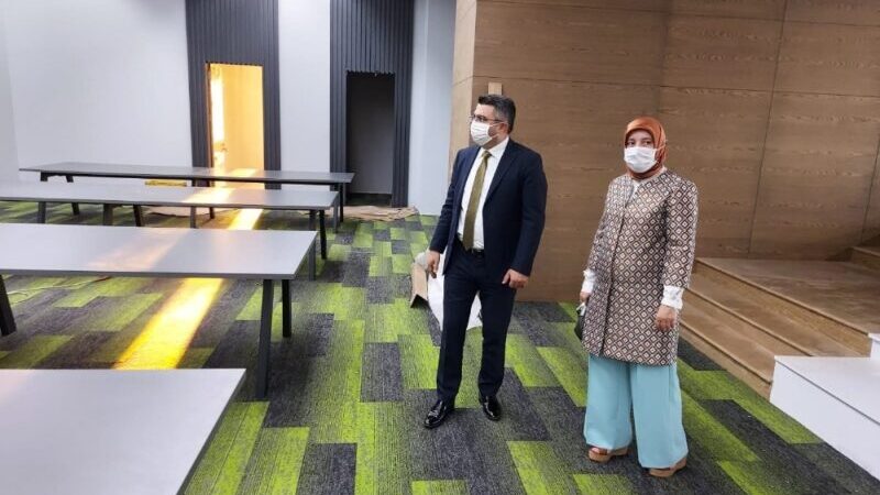 Yıldırım’a Uyumayan Kütüphane Yıldırım’a Uyumayan Kütüphane