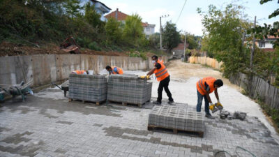 Eski Bahçekaya’da sokaklar parke taşıya kaplanıyor