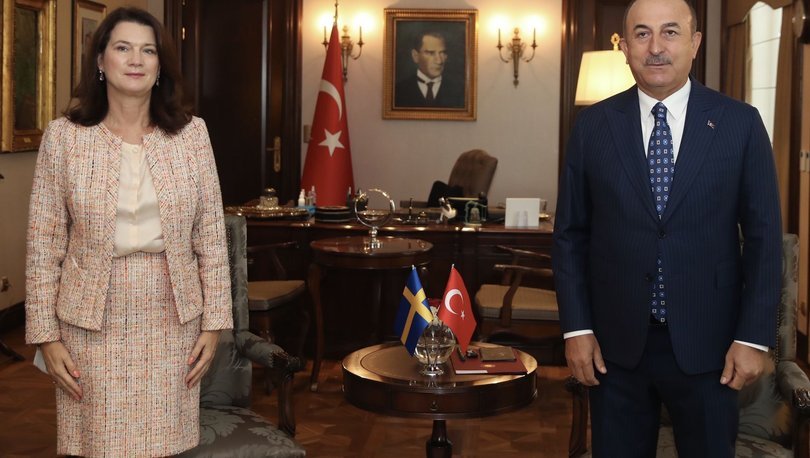 Çavuşoğlu’ndan İsveçli Bakan’a canlı yayında çifte standart dersi Çavuşoğlu’ndan İsveçli Bakan’a canlı yayında çifte standart dersi