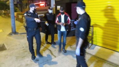 Korona partisinde güldüren savunma