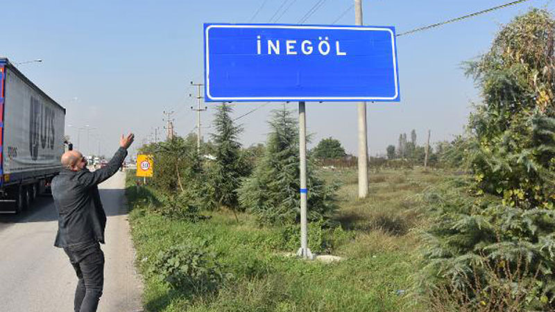 İnegöl’de tabela şaşkınlığı