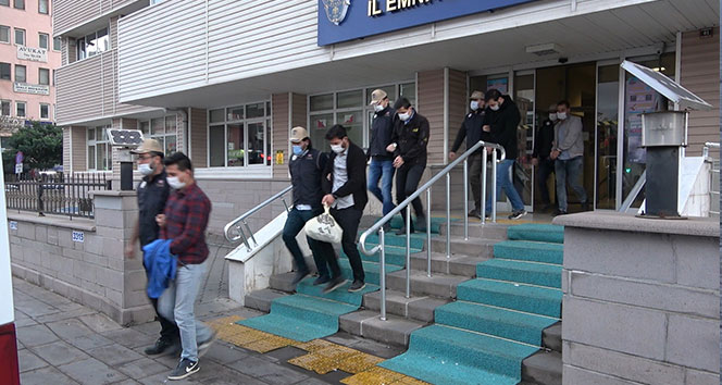 FETÖ üyesi askerlere ‘ankesör’ operasyonu: 7 gözaltı