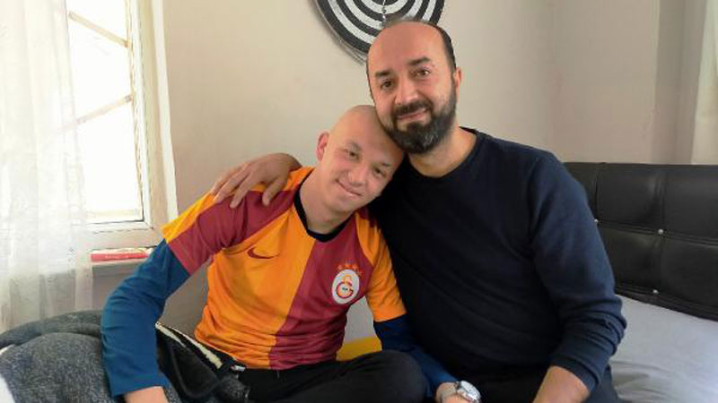 Bursa’da kanser hastası oğlunu tedavi ettirmek isteyen baba yardım bekliyor