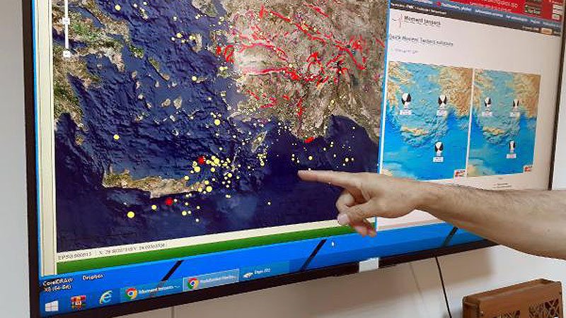 Peş peşe meydana gelen depremlerin ardından kritik açıklama: Tsunami yaratabilir