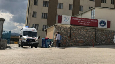 Karantinadan kaçmak istedi, ayağını kırdı