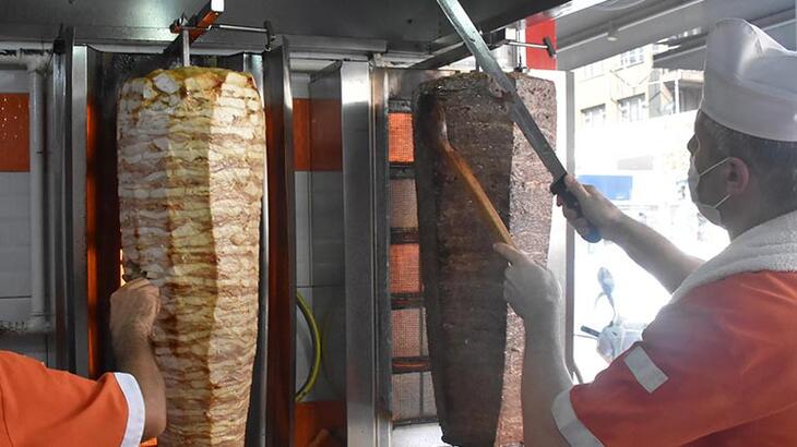 Et dönerde kanatlı hayvan ve lohusa şerbetli hile!