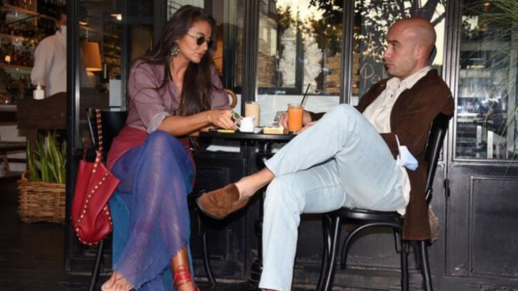 Çukur’un oyuncu sevgilisine laf atanları dövdü! Çukur’un oyuncu sevgilisine laf atanları dövdü!