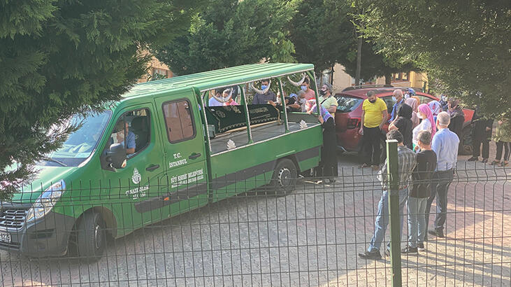 Sahte alkolden hayatını kaybeden avukat toprağa verildi