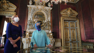 Emine Erdoğan, Zelenski’nin eşiyle Dolmabahçe Sarayı’nı ziyaret etti