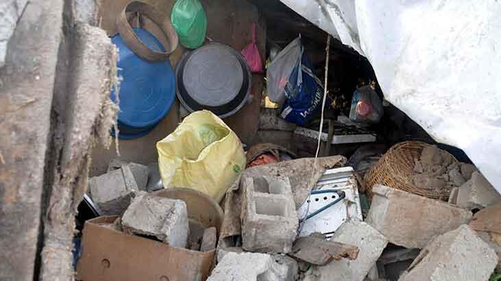 Beton mikseri dehşet saçtı! Çarptığı evin mutfak duvarı yıkıldı